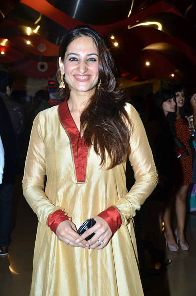 'लव, ब्रेकअप और जिंदगी' के प्रीमियर में सितारे | फोटोशूट