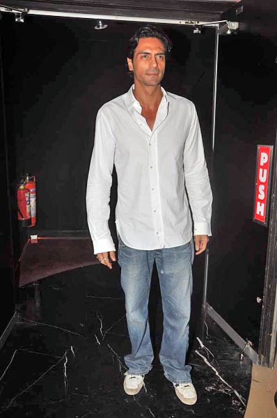 'लव, ब्रेकअप और जिंदगी' के प्रीमियर में सितारे | फोटोशूट