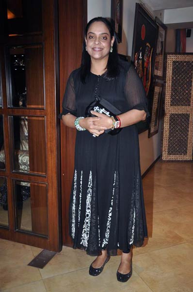 'इस्‍टा' की पार्टी में उमड़े सितारे । सितारों की मस्‍ती