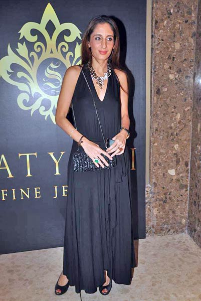 महदीप की पार्टी में उमड़ा बॉलीवुड | सेक्सी स्मिता