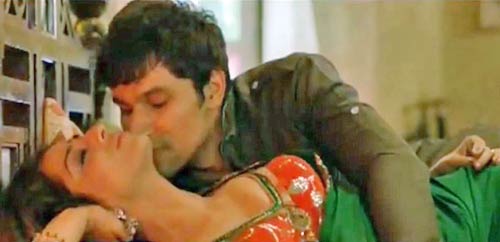 'साहब, बीवी और गैंगस्‍टर' की पहली झलक...। न्‍यूड मल्लिका