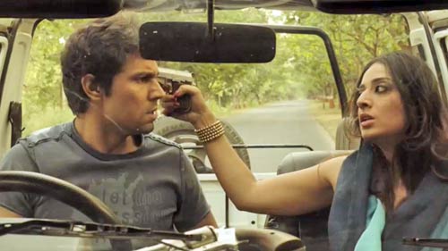 'साहब, बीवी और गैंगस्‍टर' की पहली झलक...। न्‍यूड मल्लिका