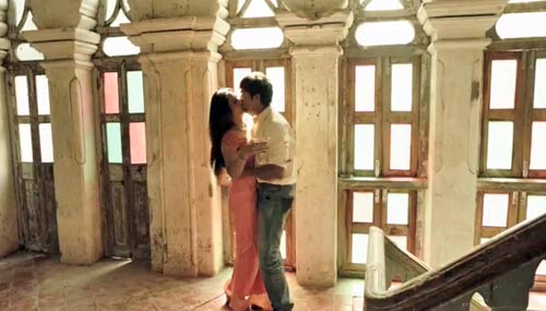 'साहब, बीवी और गैंगस्‍टर' की पहली झलक...। न्‍यूड मल्लिका