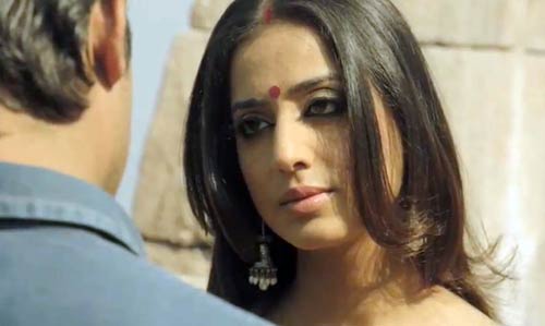 'साहब, बीवी और गैंगस्‍टर' की पहली झलक...। न्‍यूड मल्लिका