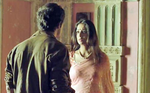 'साहब, बीवी और गैंगस्‍टर' की पहली झलक...। न्‍यूड मल्लिका