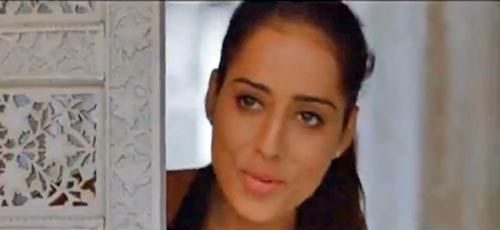 'साहब, बीवी और गैंगस्‍टर' की पहली झलक...। न्‍यूड मल्लिका