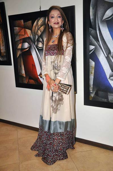 'इस्‍टा' की पार्टी में उमड़े सितारे । सितारों की मस्‍ती