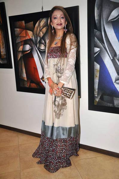 'इस्‍टा' की पार्टी में उमड़े सितारे । सितारों की मस्‍ती