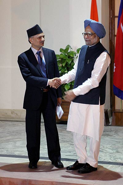 21 अक्‍टूबर 2011: तस्वीरों में देखें दिनभर की बड़ी खबरें  | पढ़ें