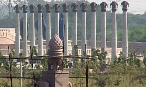 तस्‍वीरों में देखें मायावती का पार्क प्रेम...| क्‍या है पार्क में