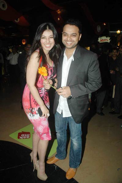 फिल्‍म 'मोड़' की प्रीमियर पार्टी...। सितारों की मस्‍ती