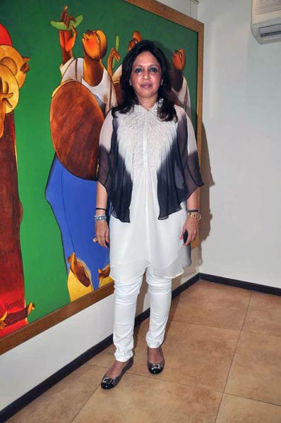 'इस्‍टा' की पार्टी में उमड़े सितारे । सितारों की मस्‍ती