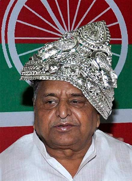 16 अक्टूबर 2011: तस्वीरों में देखें दिनभर की बड़ी खबरें | पढ़ें