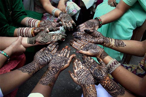 14 अक्टूबर 2011: तस्वीरों में देखें दिनभर की बड़ी खबरें | पढ़ें