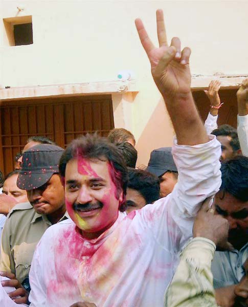 सप्‍ताह की खबरों की हलचल को देखें तस्‍वीरों में