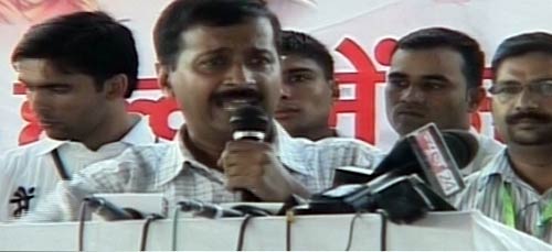 9 अक्‍टूबर 2011: तस्‍वीरों में देखें दिनभर की बड़ी खबरें | पढ़ें