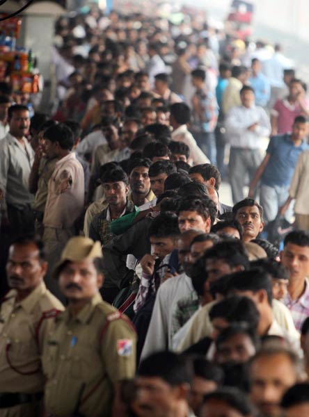 30 अक्‍टूबर 2011: तस्वीरों में देखें दिनभर की बड़ी खबरें | पढ़ें