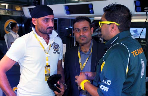 30 अक्‍टूबर 2011: तस्वीरों में देखें दिनभर की बड़ी खबरें | पढ़ें