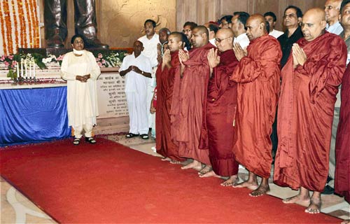 14 अक्टूबर 2011: तस्वीरों में देखें दिनभर की बड़ी खबरें | पढ़ें