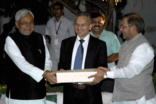 22 अक्‍टूबर 2011: तस्वीरों में देखें दिनभर की बड़ी खबरें  | पढ़ें