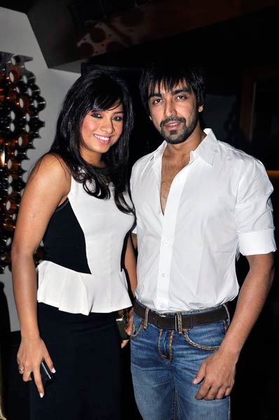 ओपा रेस्‍टोरेंट के लॉन्‍च के मौके पर सितारे | हॉट फोटोशूट