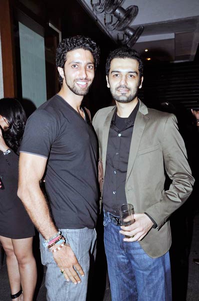 ओपा रेस्‍टोरेंट के लॉन्‍च के मौके पर सितारे | हॉट फोटोशूट