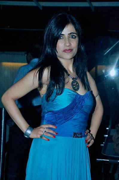 ओपा रेस्‍टोरेंट के लॉन्‍च के मौके पर सितारे | हॉट फोटोशूट