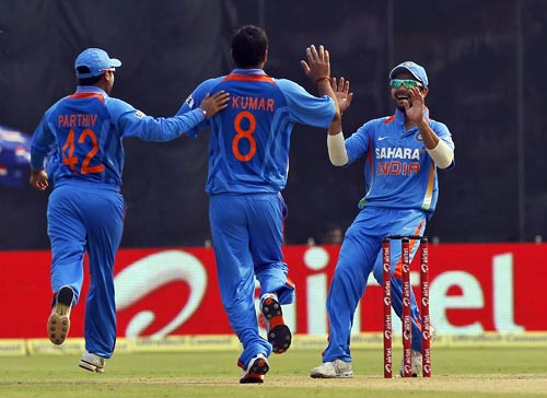 दूसरे वनडे में टीम इंडिया ने इंग्‍लैंड को दी करारी मात