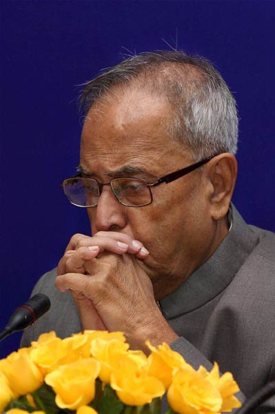 31 अक्‍टूबर 2011: तस्वीरों में देखें दिनभर की बड़ी खबरें | पढ़ें