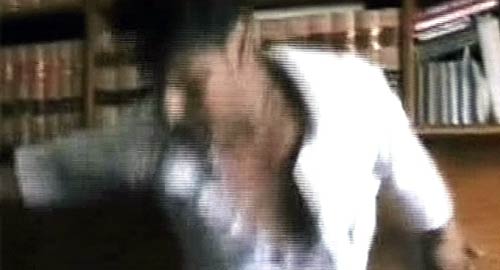 तस्‍वीरों में देखें प्रशांत भूषण से मारपीट