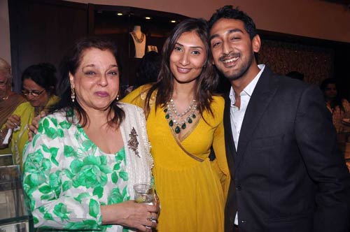 'इस्‍टा' की पार्टी में उमड़े सितारे । सितारों की मस्‍ती