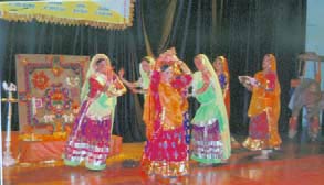 बीते सप्‍ताह बॉलीवुड की हलचल...| हसीनों के जलवे