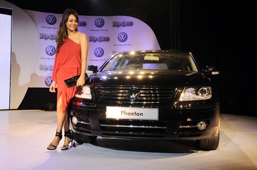 गौरी बनी 'जी.वन' खान की 'छम्मकछल्लो' । रैंप पर गौरी