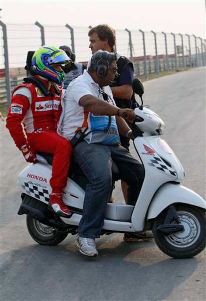 एफ-1 रेस में सेबेस्टियन वेटेल बने चैंपियन | पढ़ें