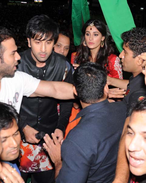 रणबीर संग नरगिस का गरबा रास | रॉकस्टार की पार्टी