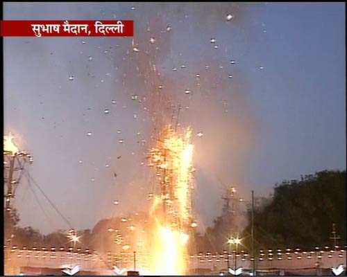 देखें कैसे हुआ बुराई के प्रतीक रावण का दहन