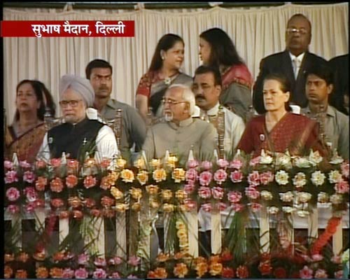 देखें कैसे हुआ बुराई के प्रतीक रावण का दहन