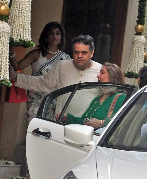 ऐश्वर्या की गोदभराई पर बॉलीवुड का 'जलसा' | मातृत्‍व सुख