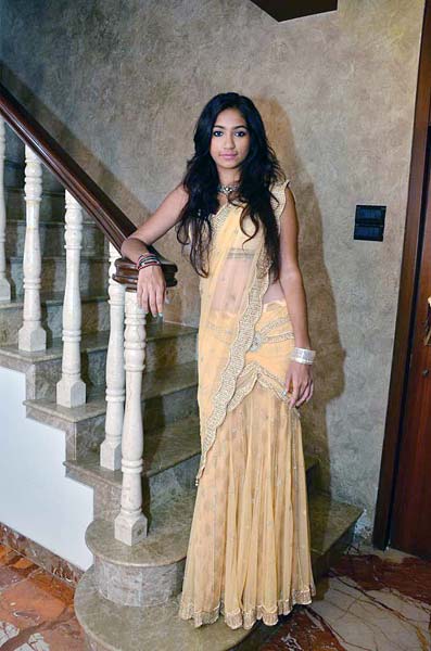 निम्‍मू के कलेक्‍शन लॉन्‍च पर हसीनाएं | ब्राइडल वीक