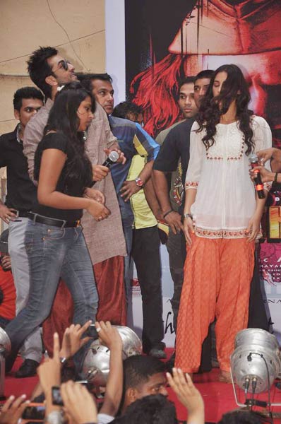 'रॉकस्टार' में नरगिस-रणबीर की कैमेस्ट्री | रॉकस्टार की पार्टी