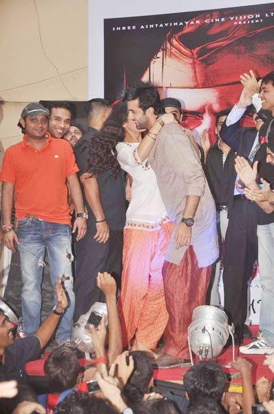 'रॉकस्टार' में नरगिस-रणबीर की कैमेस्ट्री | रॉकस्टार की पार्टी