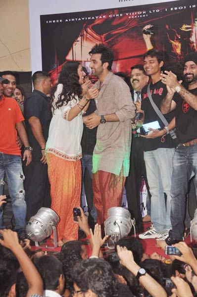 'रॉकस्टार' में नरगिस-रणबीर की कैमेस्ट्री | रॉकस्टार की पार्टी