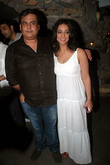 'साहेब, बीवी और गैंगस्‍टर' की सक्‍सेस पार्टी...| हॉट माही गिल