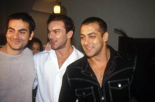 देखें 'दबंग' सलमान का जीवन | सलमान पर विशेष