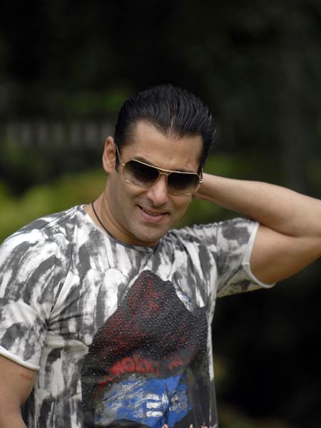 देखें 'दबंग' सलमान का जीवन | सलमान पर विशेष