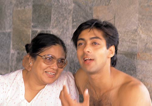 देखें 'दबंग' सलमान का जीवन | सलमान पर विशेष