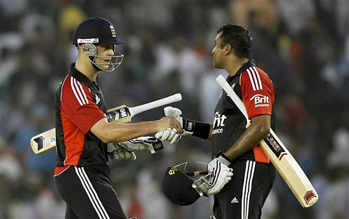 तीसरा वनडे जीत भारत ने जीती श्रृंखला  | पढ़ें