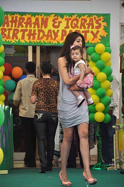 संजय दत्त के जुड़वा बच्‍चों की बर्थडे पार्टी | फोटो