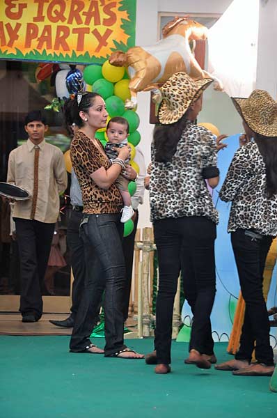 संजय दत्त के जुड़वा बच्‍चों की बर्थडे पार्टी | फोटो