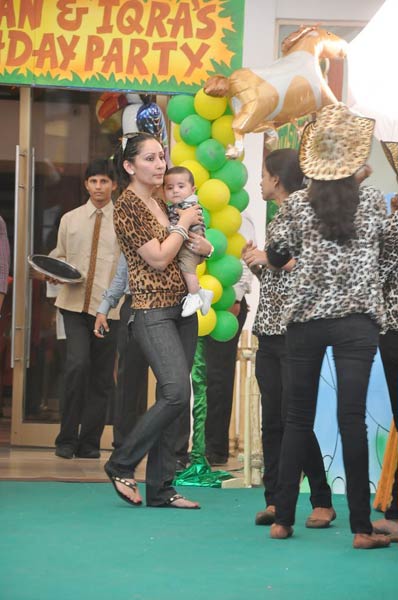 संजय दत्त के जुड़वा बच्‍चों की बर्थडे पार्टी | फोटो